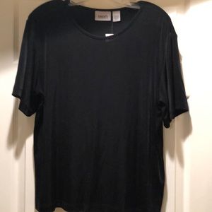 Chico’s black short sleeve traveler shell. Size 3 NWT